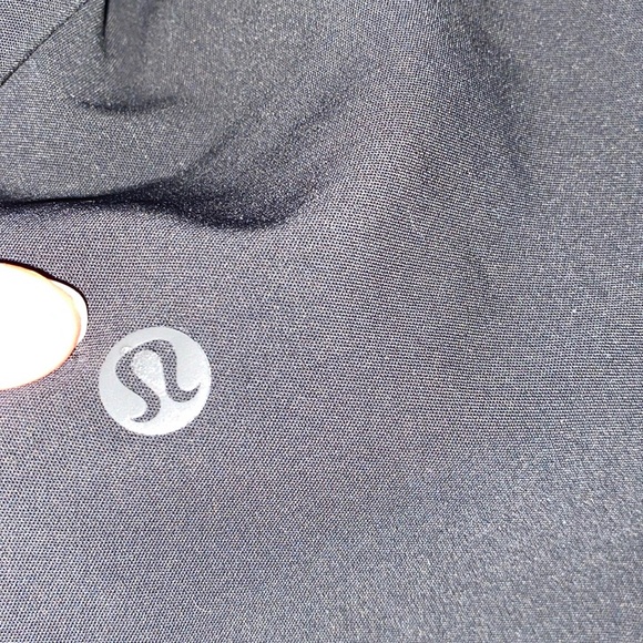 Lululemon On the Fly 7/8 pants - Picture 8 of 12